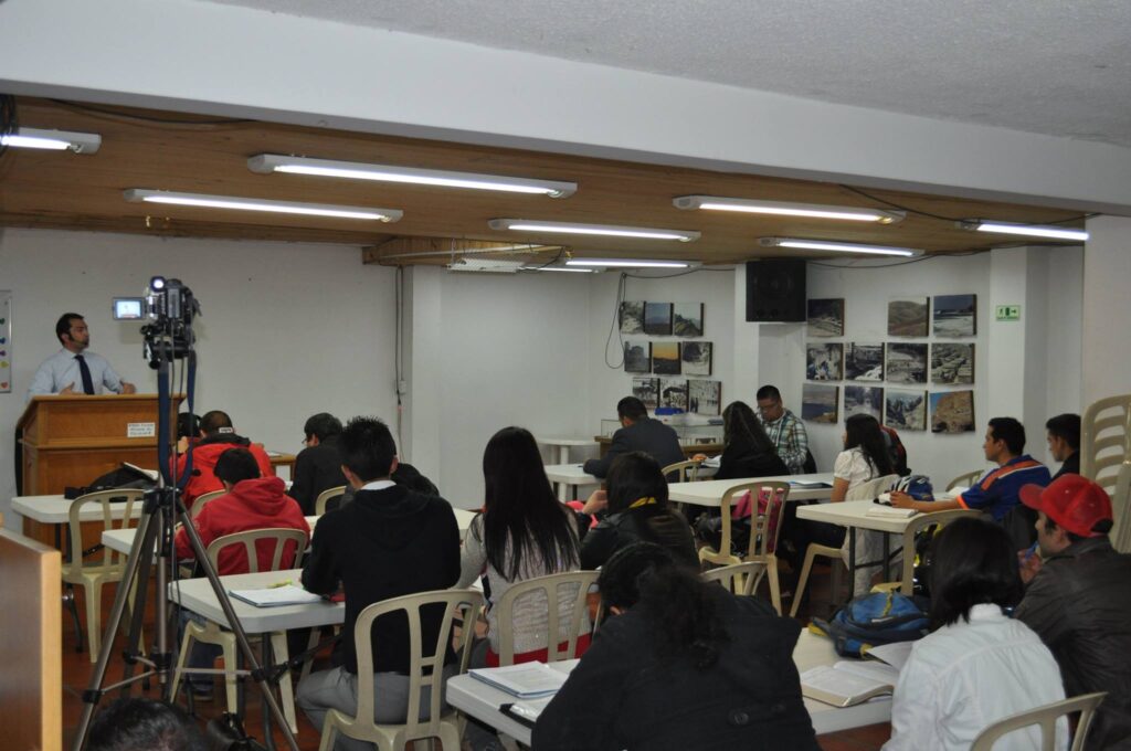 10620400_817822831599704_7715921892465032381_o